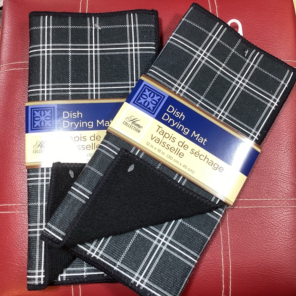 New set of 2 Home Collection microfiber drying mats black & white